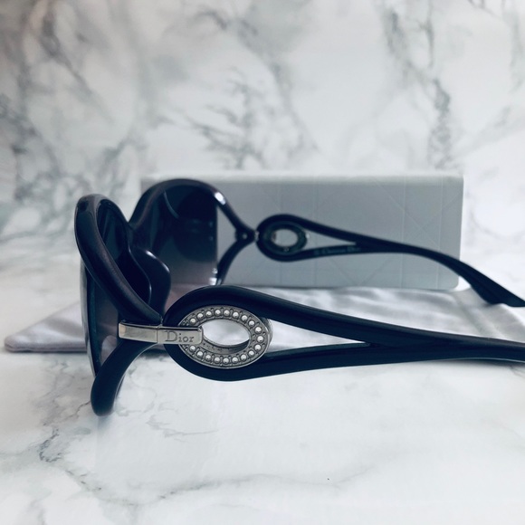 Christian Dior Sunglasses - Picture 3 of 5